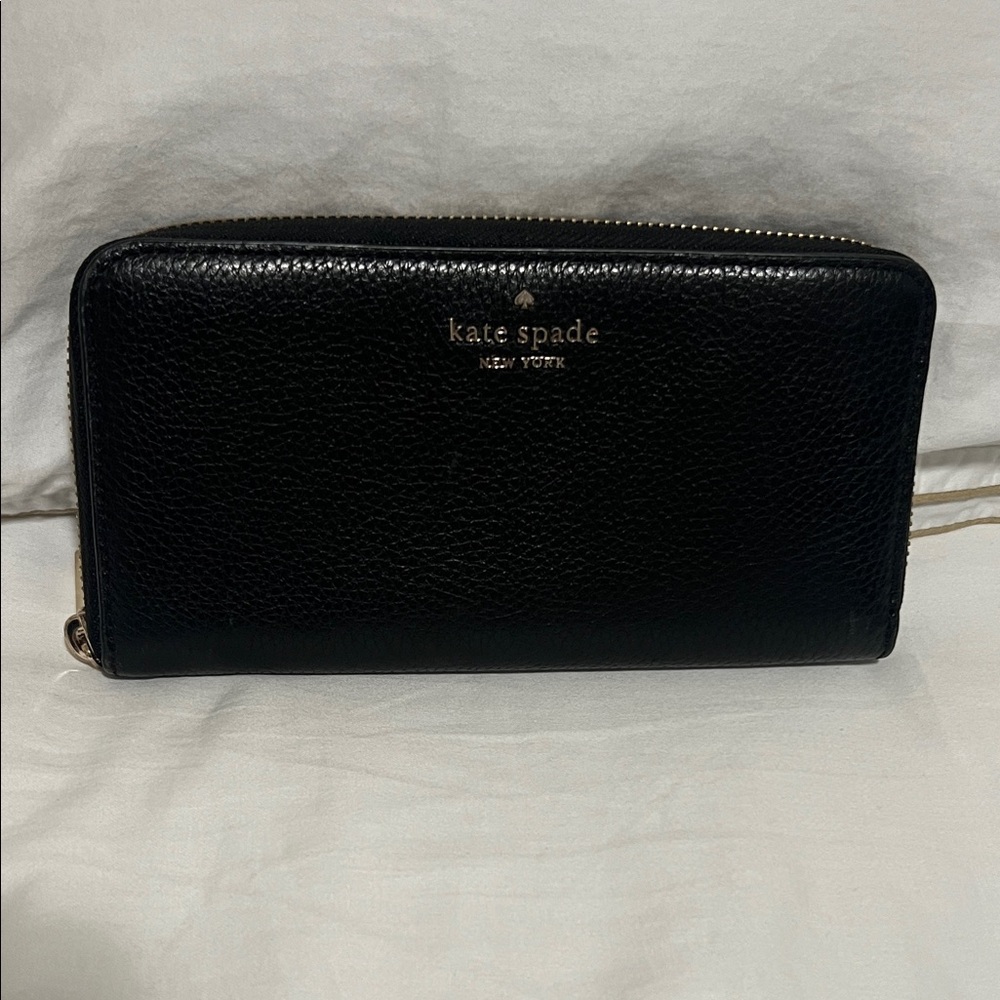 Kate Spade Zip Wallet